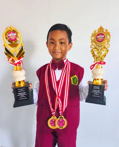 Wayan Ganishaka Prathama Raih Dua Juara 1 Emas di Merdeka Science Competition 2026
