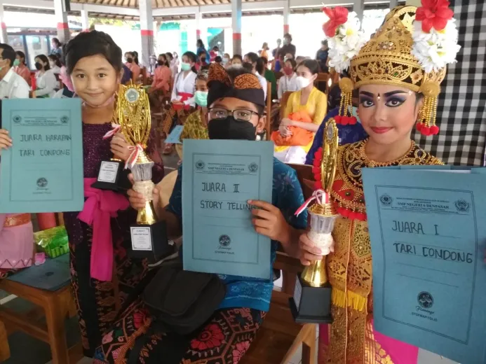 Prestasi Siswa pada HUT SMPN 6 Denpasar